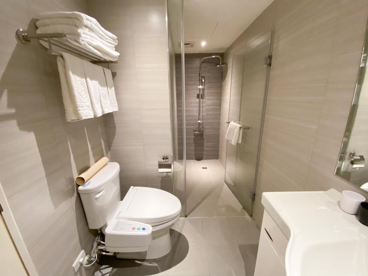 Green World Triple Beds Taipei Exterior photo