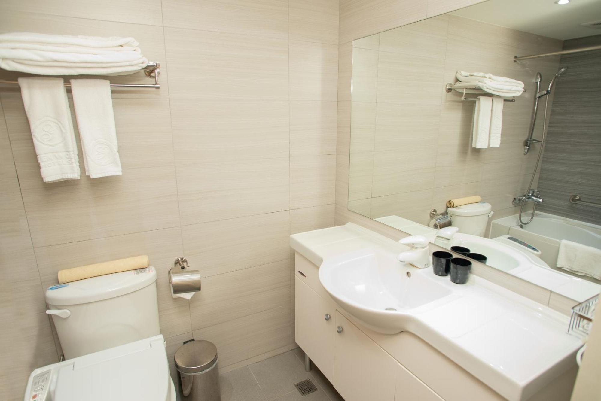 Green World Triple Beds Taipei Room photo