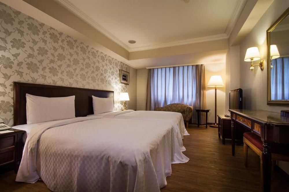 Green World Triple Beds Taipei Exterior photo