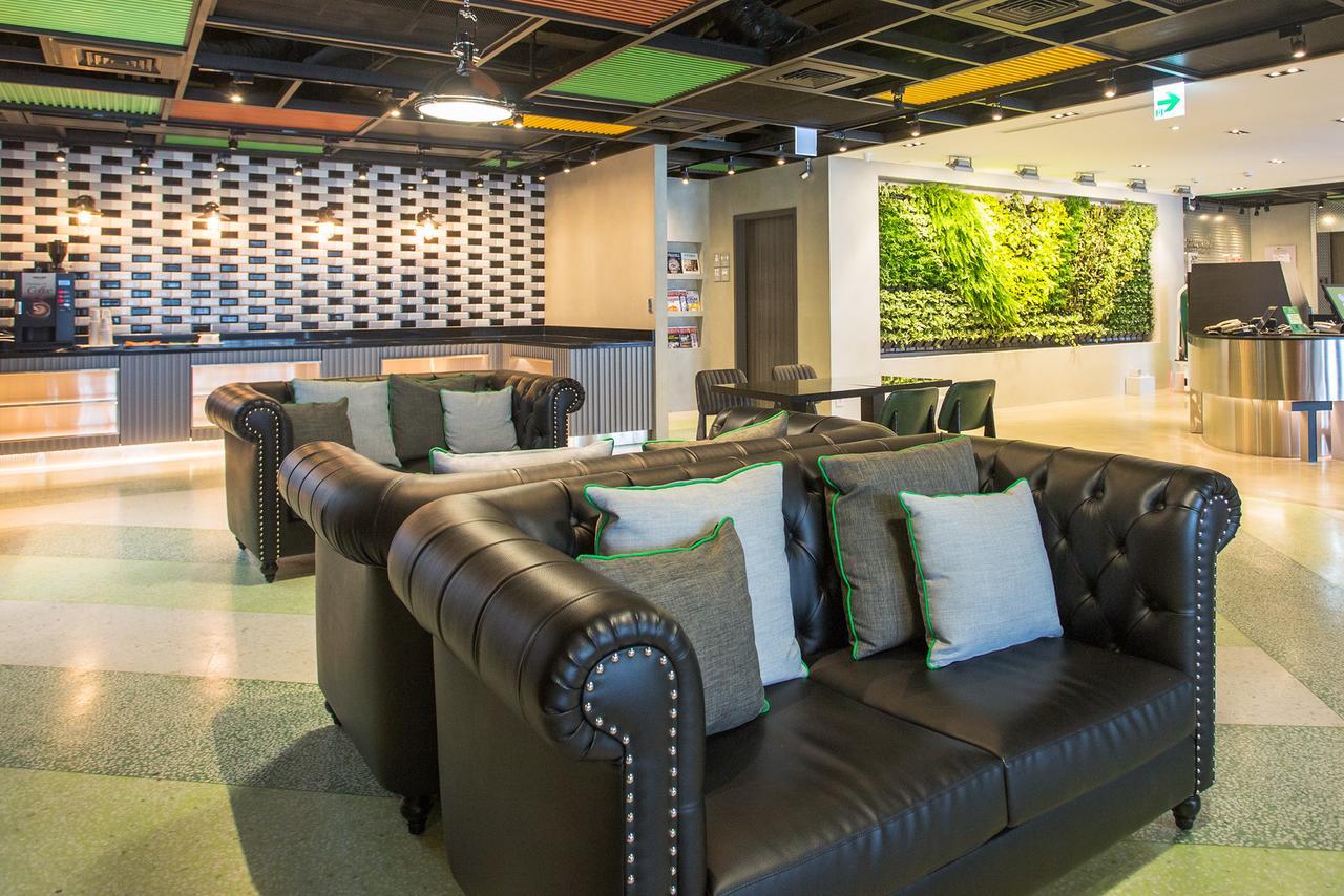 Green World Triple Beds Taipei Exterior photo